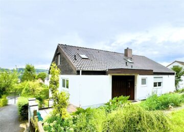 METEOR IMMOBILIEN : Wohnen am beliebten Klütsüdhang, 31789 Hameln, Zweifamilienhaus